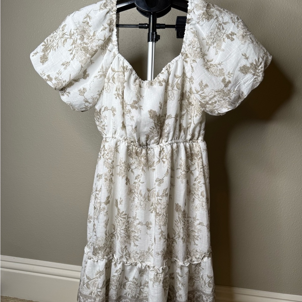 NWT Blu Pepper White and Brown Floral Midi Dress